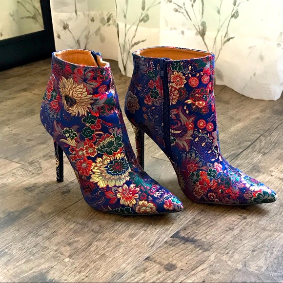 QUPID Milia in Blue - Picture 1 of 3